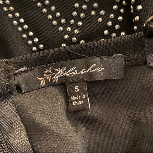 BLASHE Bodycon Dress - Picture 3 of 4